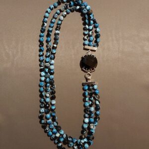 Collana multifilo in onice e agate