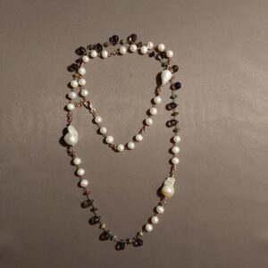 Collana con perle e quarzo fumè